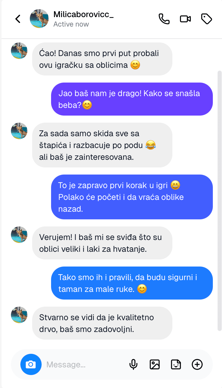 Anonimizovana poruka roditelja o poklonu i utisku uživo